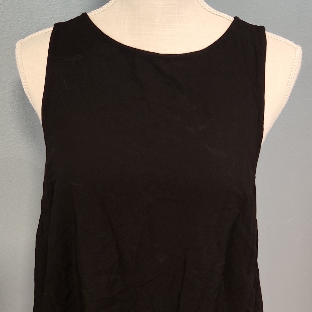 Michael Stars black sleeveless key hole basic tank top - Picture 2 of 5